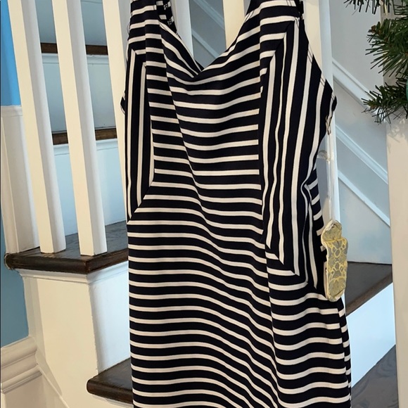 NEW Iris Basic Dress - Picture 3 of 7